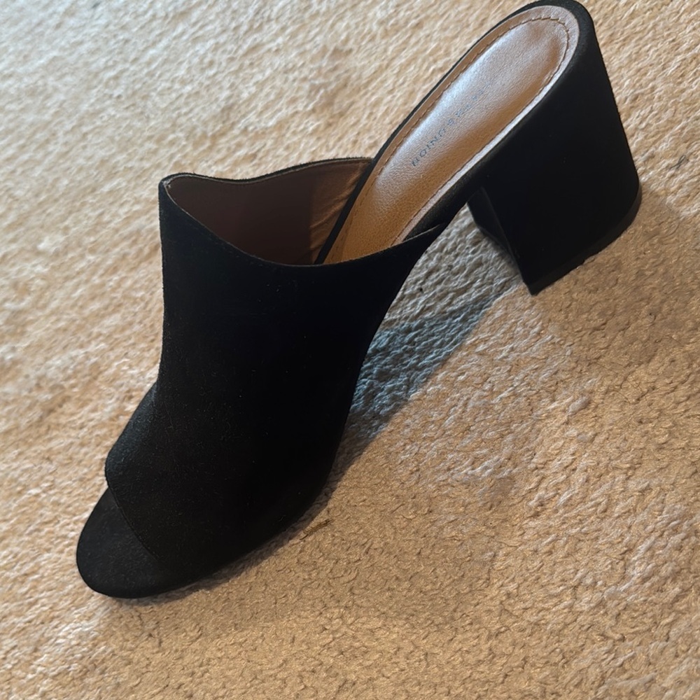 Black Women's Mules - Picture 2 of 6